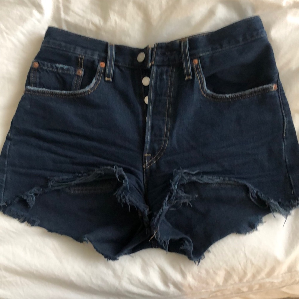 Levi shorts size 26